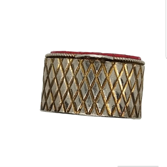 VINTAGE ORNATE FLORAL MICRO MOSAIC DESIGN GOLDTONE TRINKET BOX - Picture 2 of 6